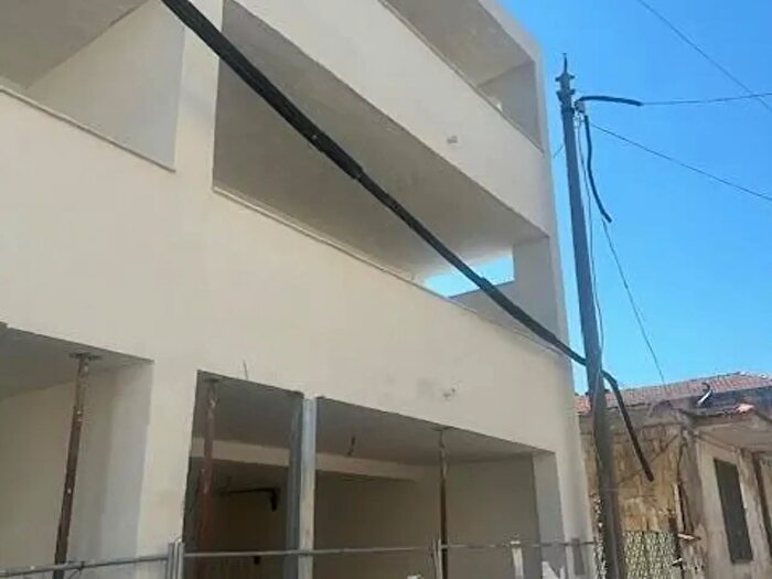 Casa con 6 locali in vendita in Parete