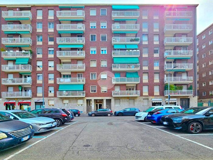 Appartamento trilocale in affitto in Via Valfurva, Prato Centenaro, Milano