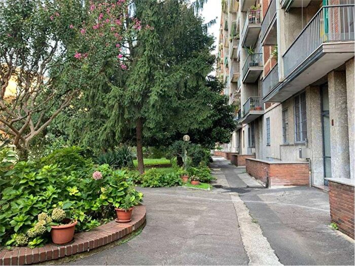 Appartamento trilocale in affitto in Via Don Rodrigo, Cantalupa San Paolo, Milano