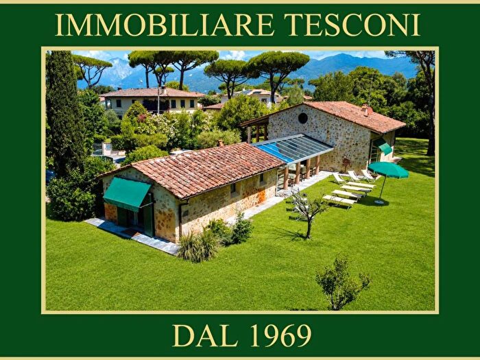 Casa con 6 locali in affitto in via vignette, Pietrasanta