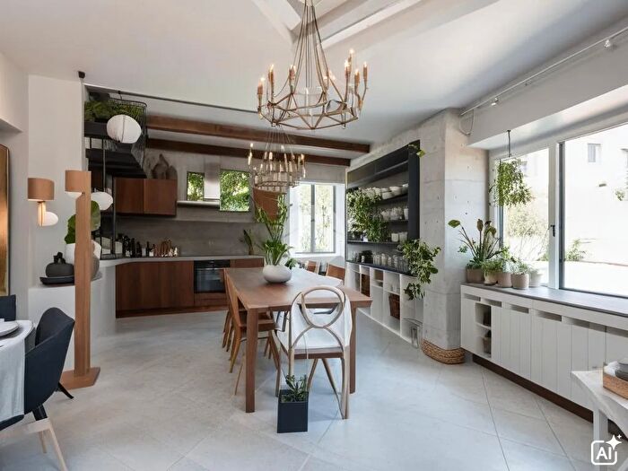 Appartamento quadrilocale in vendita in Via della Sorgente, Frascati