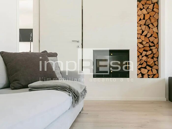 Appartamento trilocale in vendita in Via Manzato, Treviso