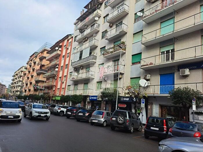 Appartamento trilocale in vendita in Via XXV Aprile, Crotone