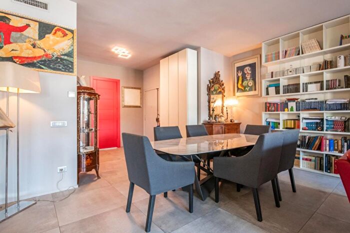 Appartamento con 5 locali in vendita in Pisa