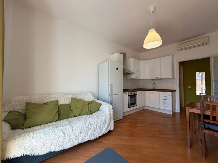 Appartamento bilocale in affitto in Via Giovanni Pezzotti, Pezzotti Meda, Milano