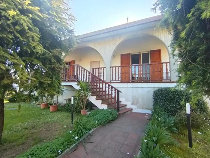 Casa con 6 locali in vendita in Via Valente Geminiani, Fusignano