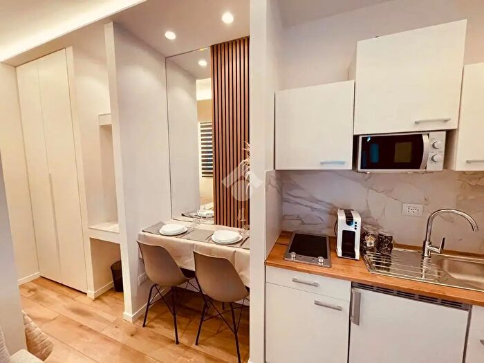 Appartamento monolocale in affitto in Via dei Lamponi, Bologna