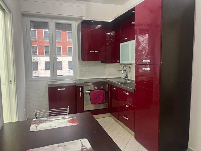 Appartamento bilocale in affitto in Via Angelo Inganni, Inganni, Milano