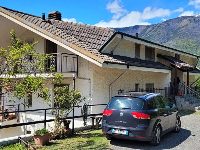 Appartamento quadrilocale in vendita in Via Armona, Meana Di Susa