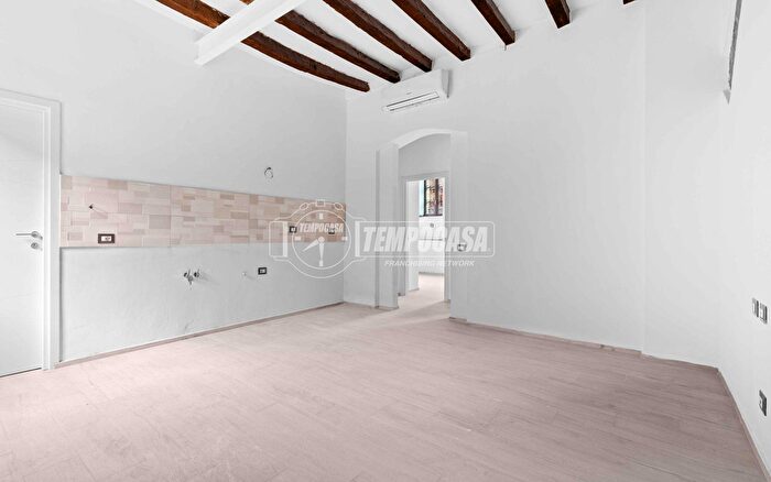 Appartamento trilocale in vendita in Milano