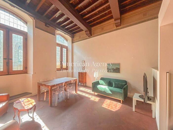 Appartamento trilocale in affitto in Via Maggio, Santo Spirito, Firenze