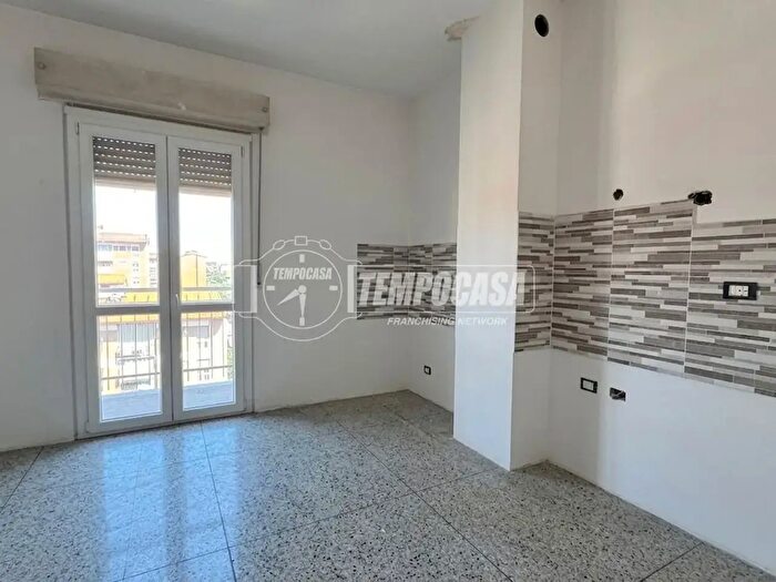 Appartamento con 5 locali in vendita in Via Palmiro Togliatti, Torino