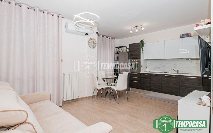 Appartamento trilocale in vendita in Via Giuseppe di Vittorio, San Donato Milanese