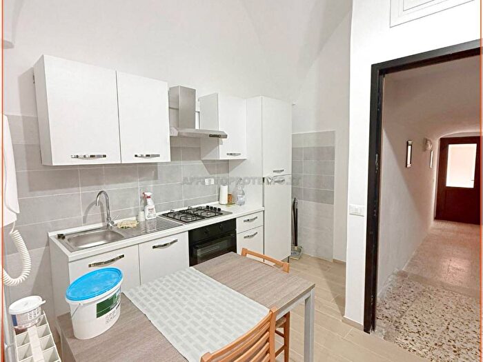 Appartamento bilocale in affitto in Via del Castello, Centro, Formia