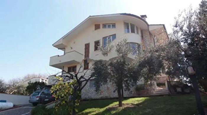 Casa in vendita in Via Segni, Minturno