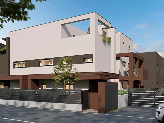 Casa quadrilocale in vendita in Lainate