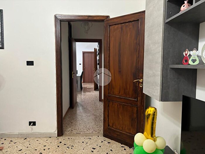 Appartamento trilocale in vendita in Via Giovanni Gentile, Palermo