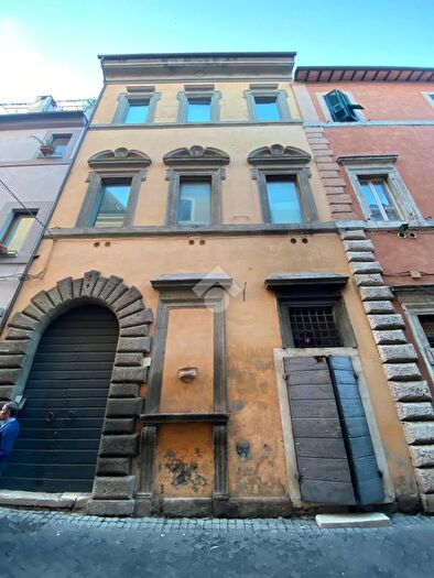 Appartamento bilocale in vendita in Via Garibaldi, Civita Castellana