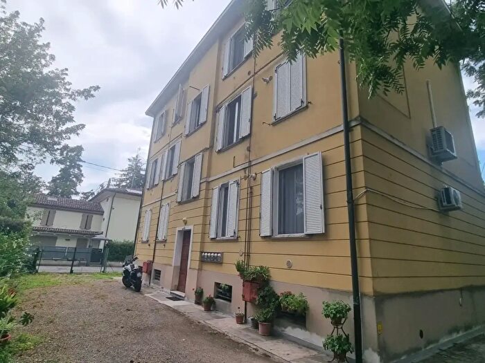Appartamento trilocale in vendita in Via Vincenzo Vela, Correggio