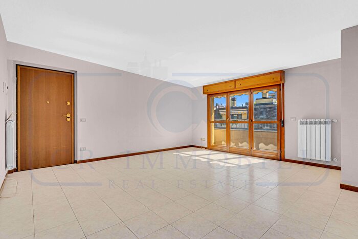 Appartamento trilocale in vendita in Via Giuseppe Ungaretti, Milano