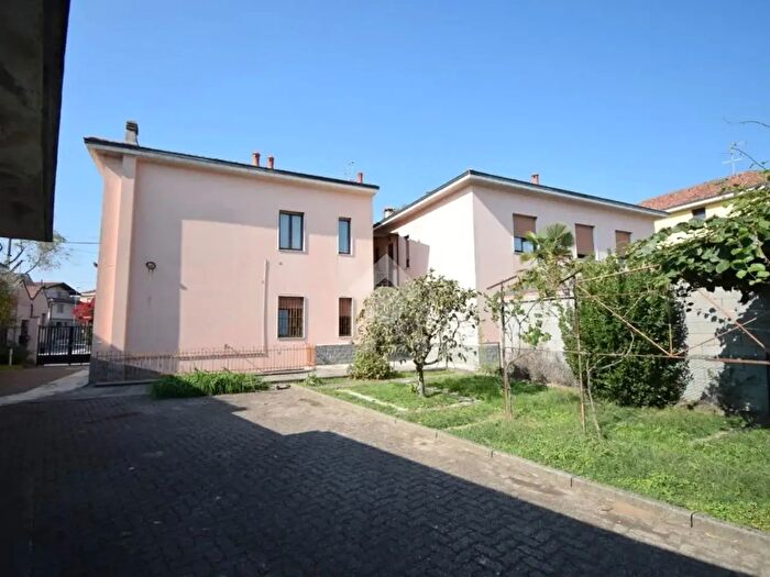 Case in Vendita e in Affitto - 3