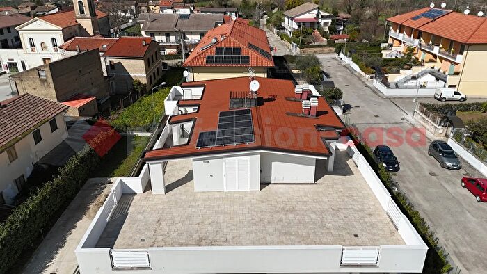 Appartamento quadrilocale in vendita in Traversa Via Fizzo Snc, Montesarchio