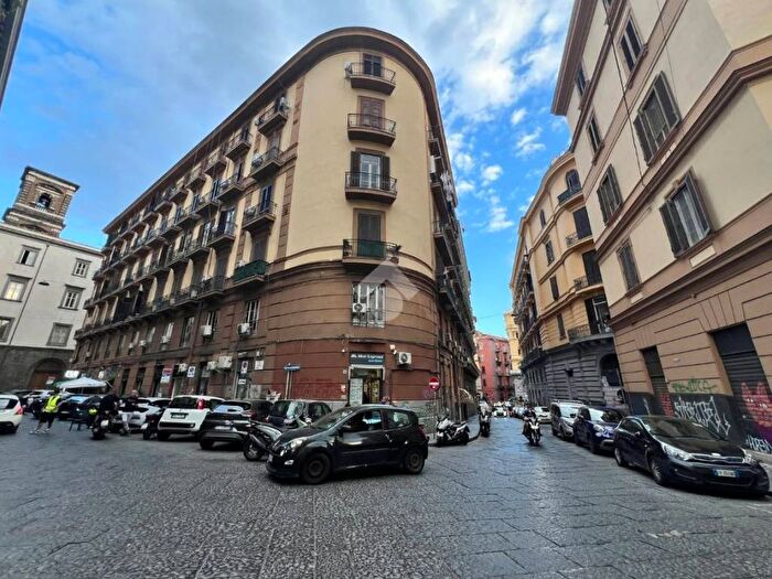 Casa monolocale in vendita in Via fiammetta, Tribunali, Napoli