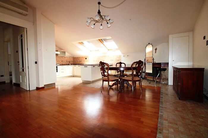 Appartamento quadrilocale in vendita in Via Giuseppe Giusti Civitanova Marche, Civitanova Marche