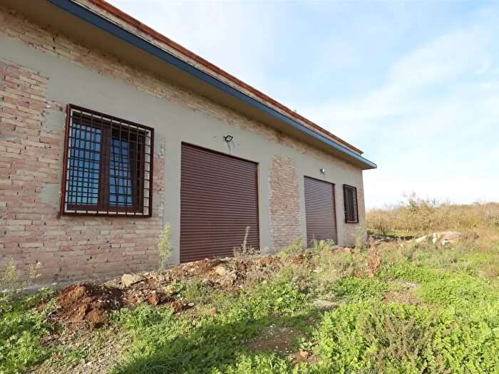 Casa quadrilocale in vendita in Teano