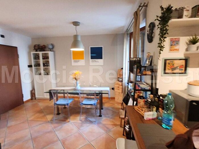 Appartamento bilocale in affitto in Via Francesco De Renzis, Mezzano, Caserta