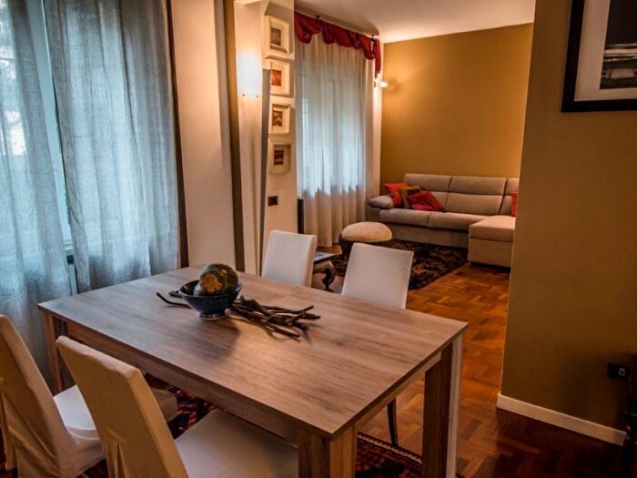 Appartamento trilocale in affitto in Piazza Carlo Amati, Piazzale Siena, Milano