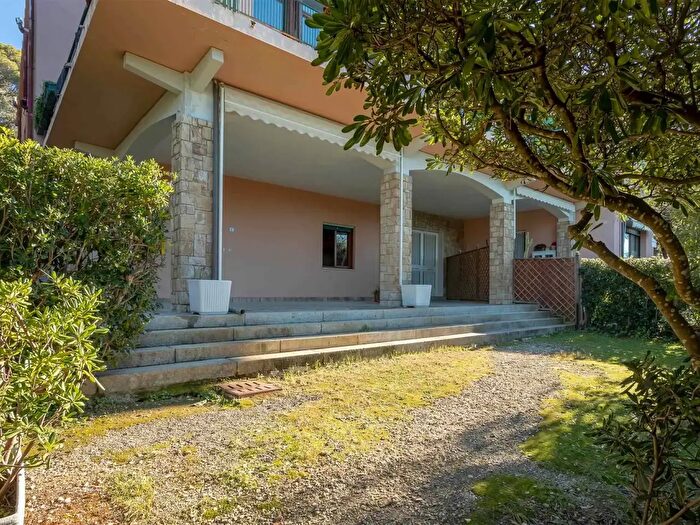 Appartamento trilocale in vendita in Via Variante Aurelia, Rosignano Marittimo