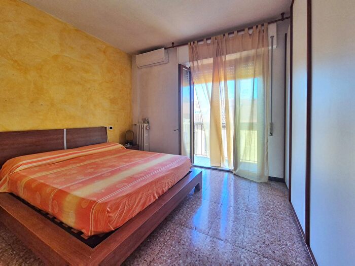 Appartamento con 5 locali in vendita in Piazza Giacomo Matteotti, Sarzana