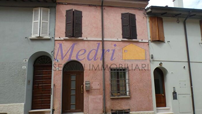 Casa con 5 locali in vendita in Cesena