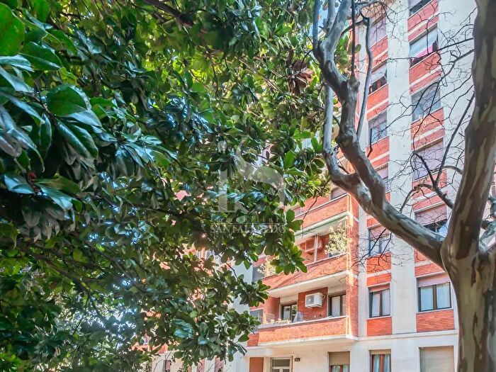 Appartamento bilocale in vendita in Via Fratelli Rosselli, Milano