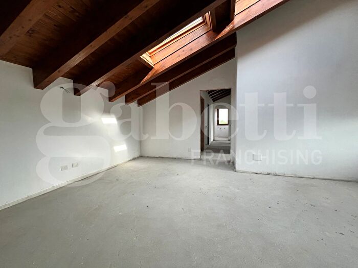 Appartamento trilocale in vendita in Via Europa, Turbigo