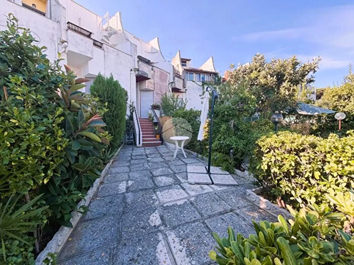 Casa bilocale in vendita in Viale del Pesco, Anzio