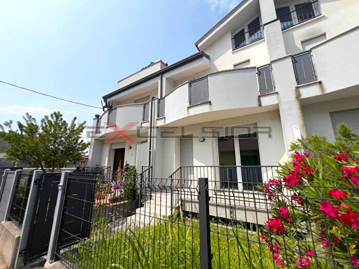 Casa quadrilocale in vendita in Via G Matteotti N Bis Cavarzere Ve, Chioggia