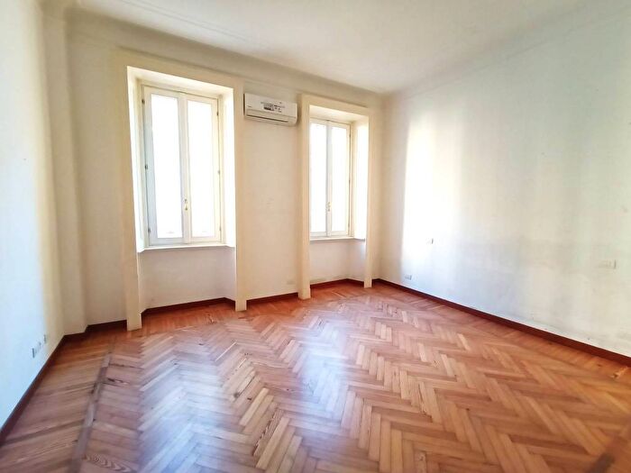 Appartamento quadrilocale in affitto in Via Spartaco, Montenero, Milano