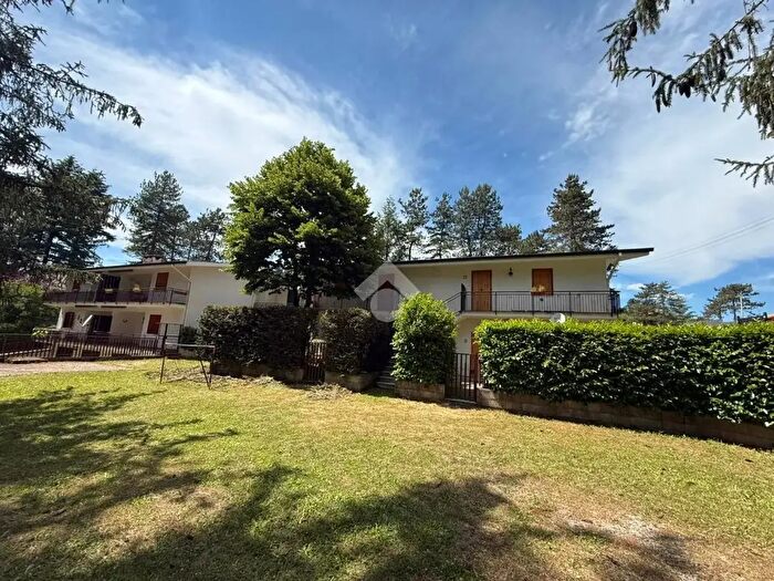 Appartamento trilocale in vendita in Via delle Mimose, Trevi Nel Lazio