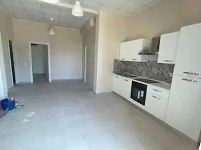 Appartamento con 5 locali in affitto in Sarzana