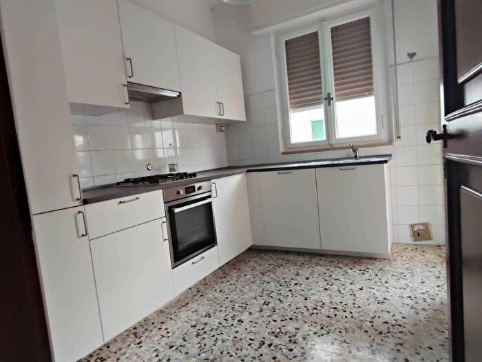 Casa con 6 locali in affitto in via torino, Porta a Lucca, Pisa