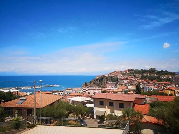 Appartamento con 5 locali in vendita in Amendola, Agropoli