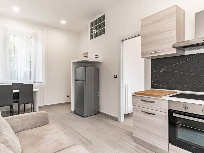 Appartamento bilocale in affitto in Via Giovanni Battista Viotti, Cazzaniga Ospedale, Monza