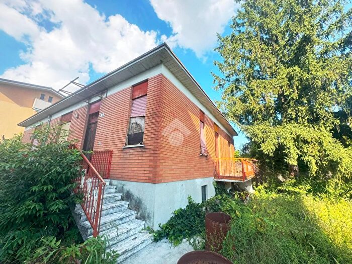 Casa quadrilocale in vendita in Via a Sciesa, Lissone