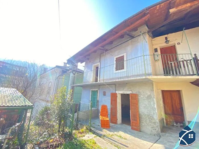 Appartamento trilocale in vendita in Pomaretto Via Balziglia, Pomaretto