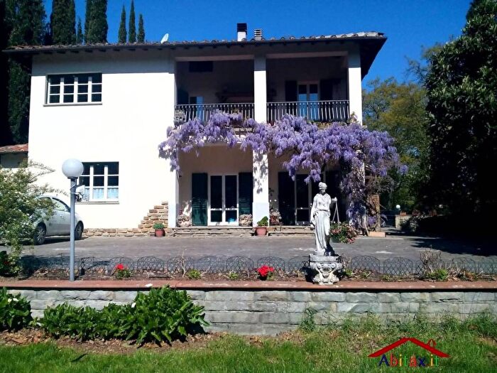 Casa con 6 locali in affitto in Viale Padre Stanislao Doppioni Loc Sargiano, Olmo, Arezzo