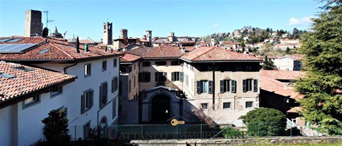 Appartamento bilocale in affitto in Via Solata, Mura Veneziane Rocca, Bergamo