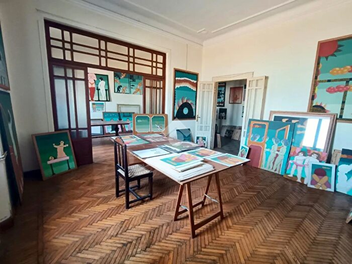 Casa con 15 locali in vendita in Via Cremona, Mantova