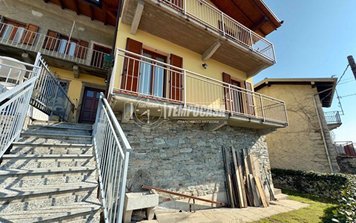 Casa trilocale in vendita in Via Malpensata, Verbania